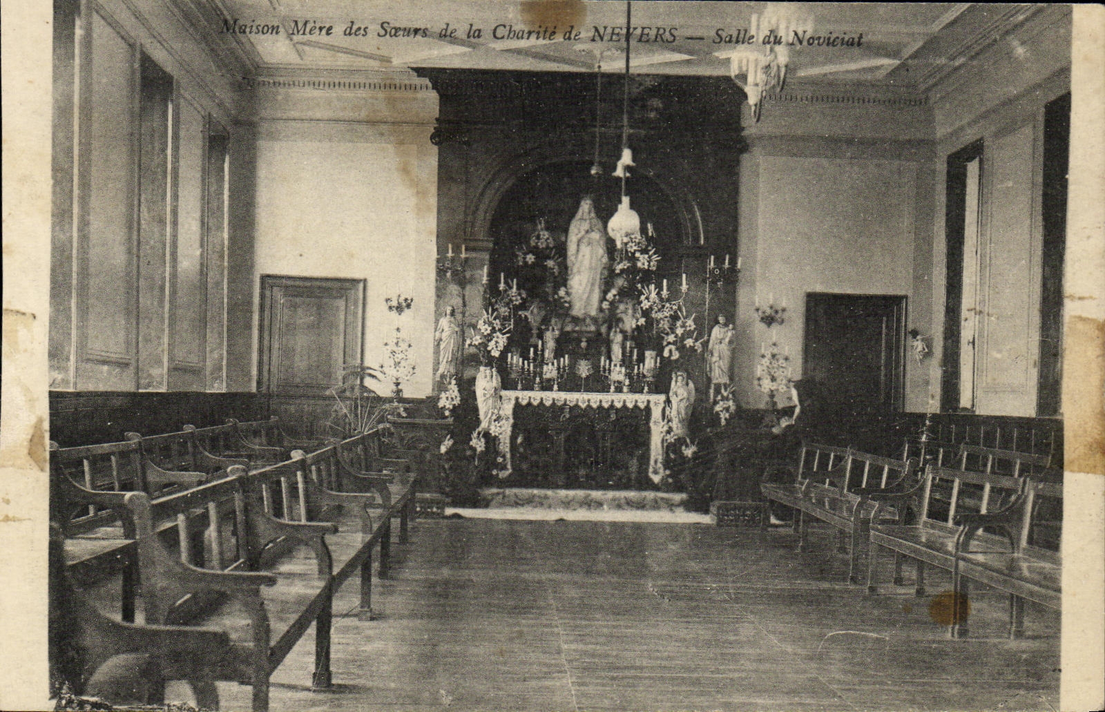 Mutterhaus der Schwestern der Caritas von NEVERS — Noviziatssaal