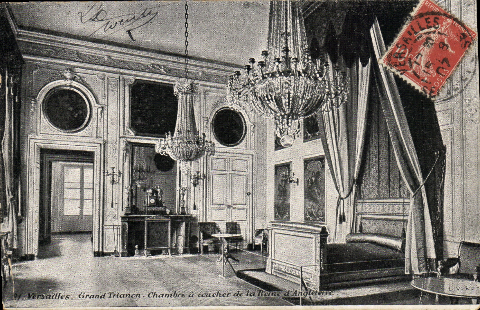 CPA Versailles Grand Trianon Chambre a coucher de la reine D angleterre