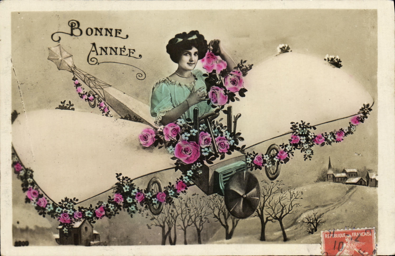 Femme dans une voiture décorée de roses — Bonne Année — éditeur inconnu, n° 2800