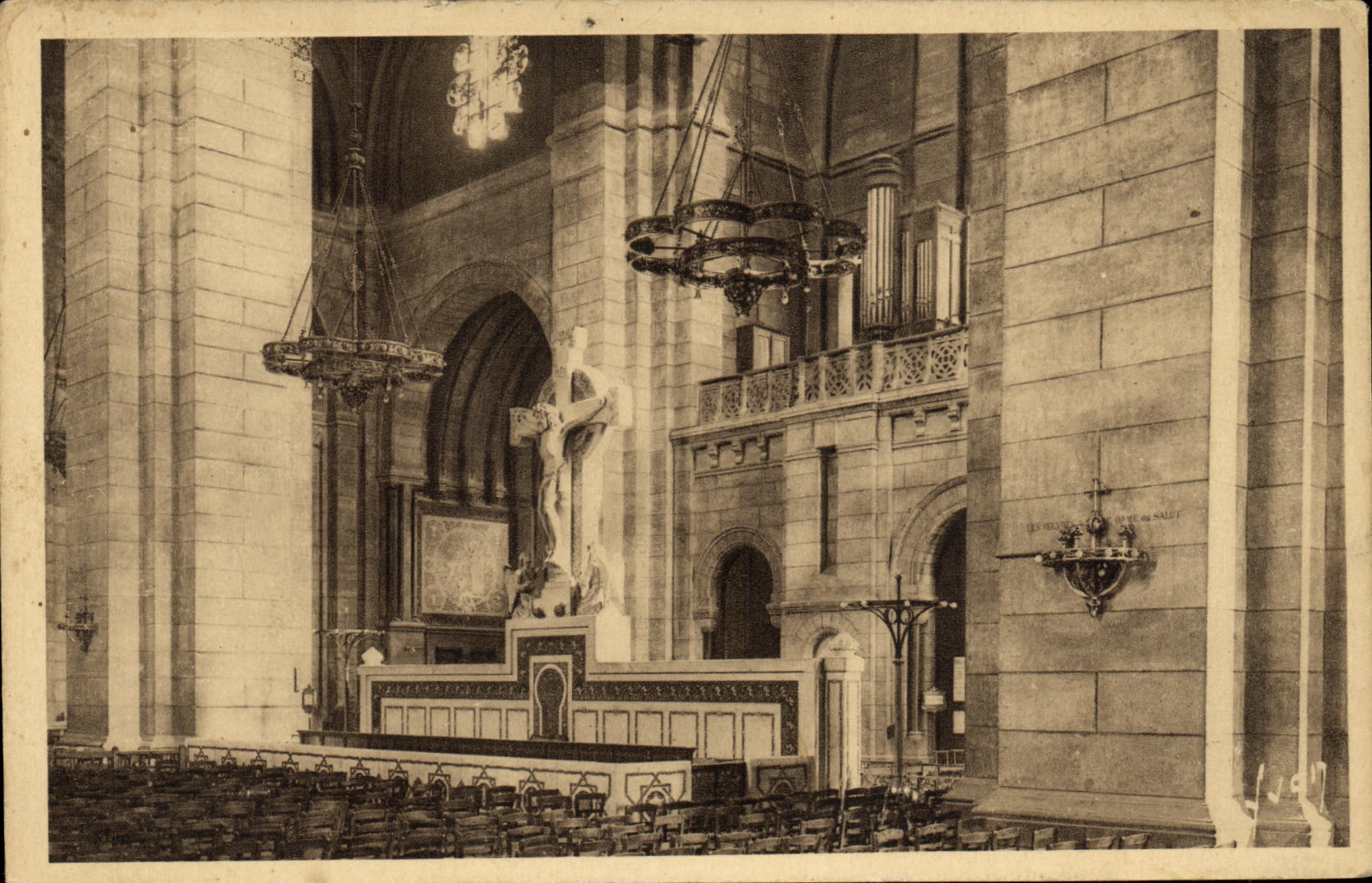 CPA Paris En Flanant Baslique du Sacre Coeur de Montmartre Le Banc d oeuvre Orgue 