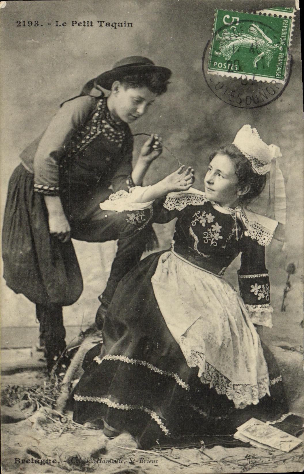CPA Le Petit Taquin Folklore 