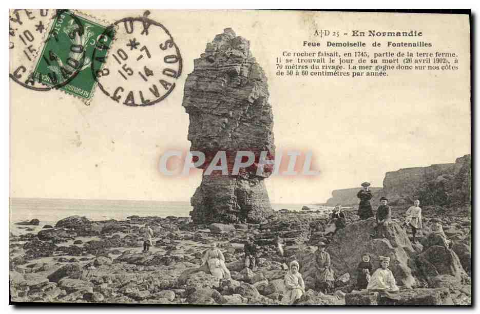 CPA En Normandie Feue Demoiselle de Fontenailles Enfants