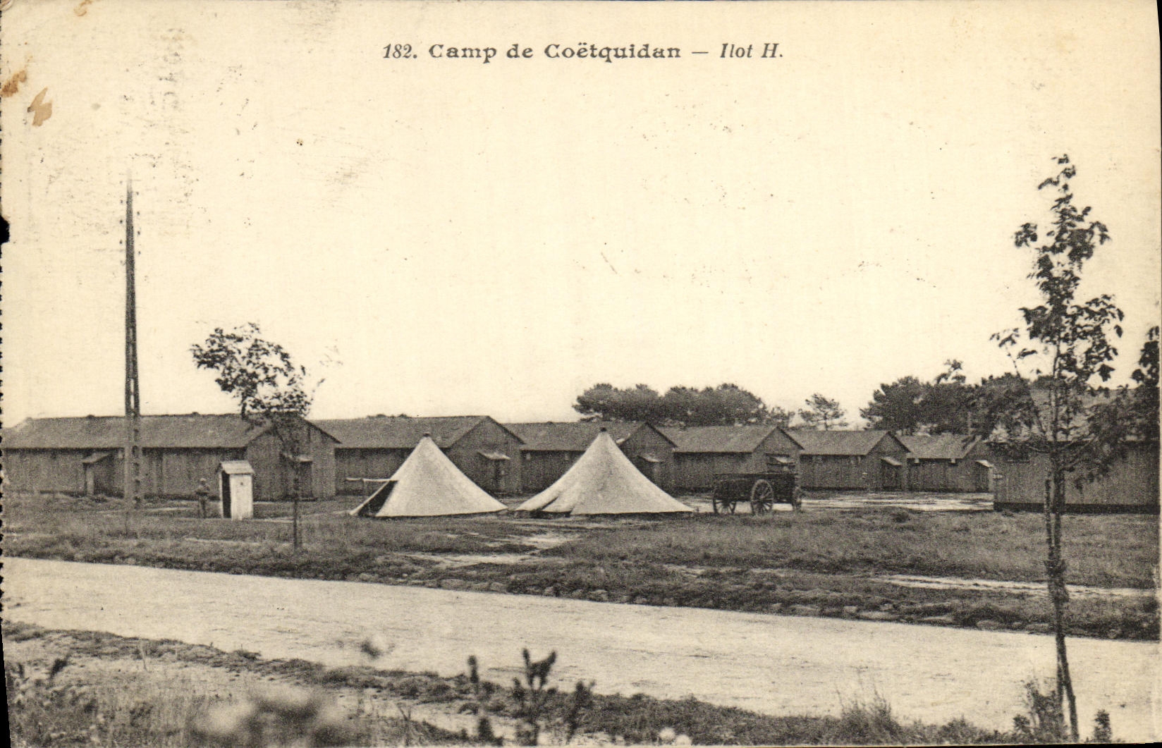 CPA Au Camp de Coetquidan Militaria