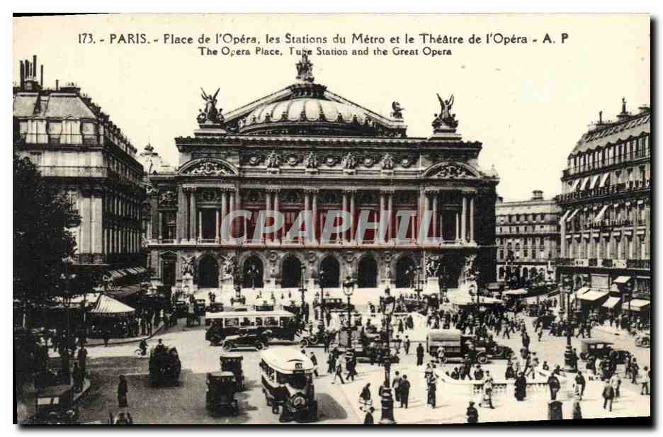 CPA Paris Place de l Opera les Stations du Metro et le Theatre de l Opera