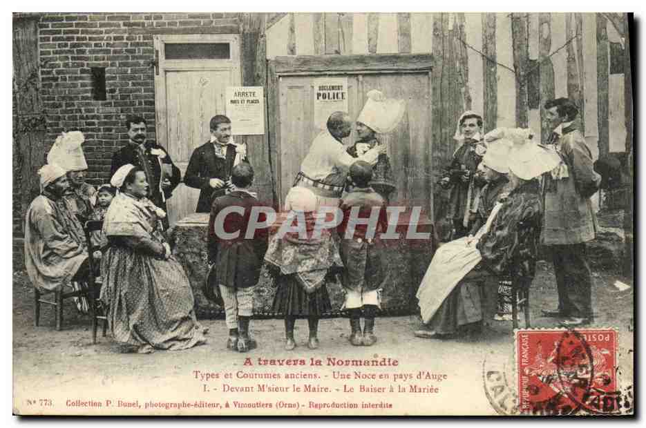 CPA A travers la Normande Types et Costumes anciens Une noce en pays d Auge Folklore 