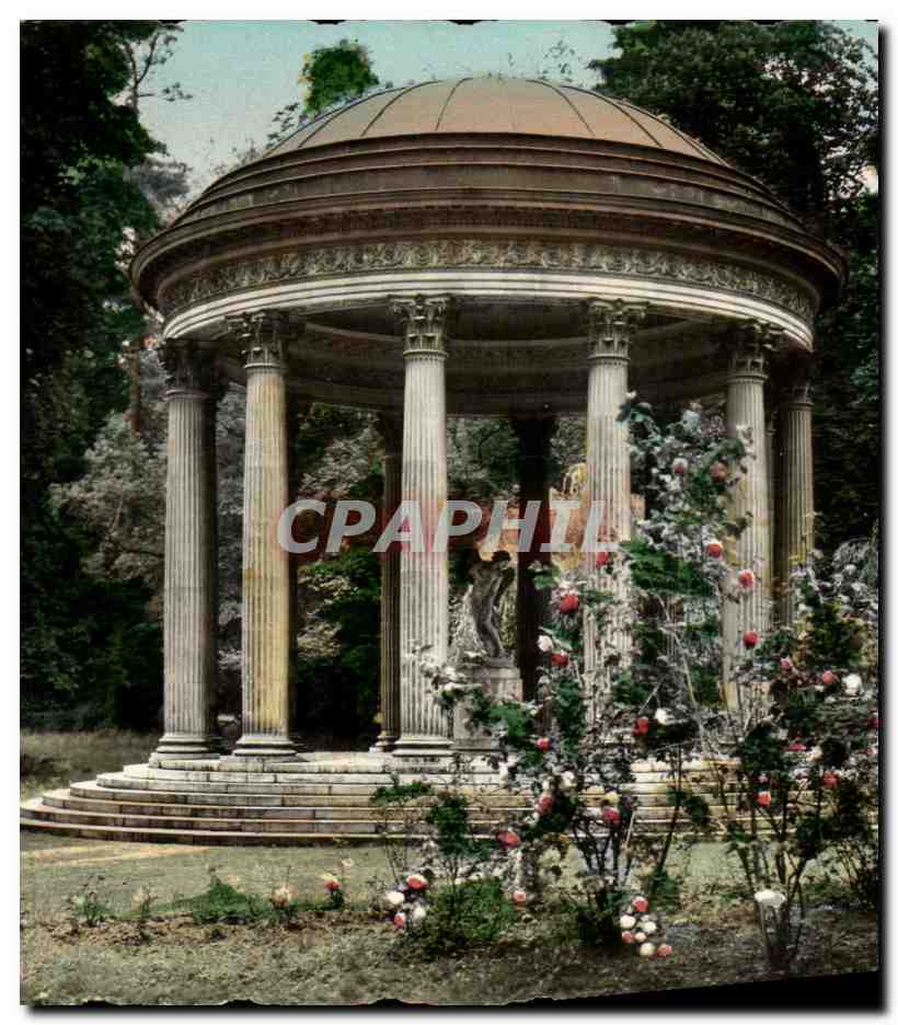 CPA Versailles Jardins du Petit Trianon Le temple de l Amour