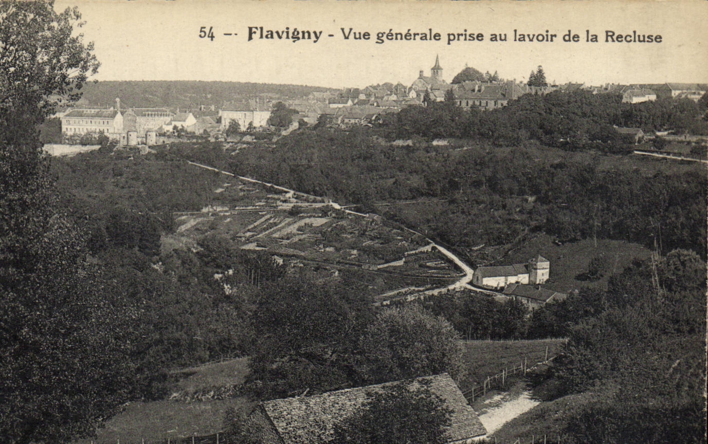 Flavigny - Vue générale prise au lavoir de la Recluse — n° 54