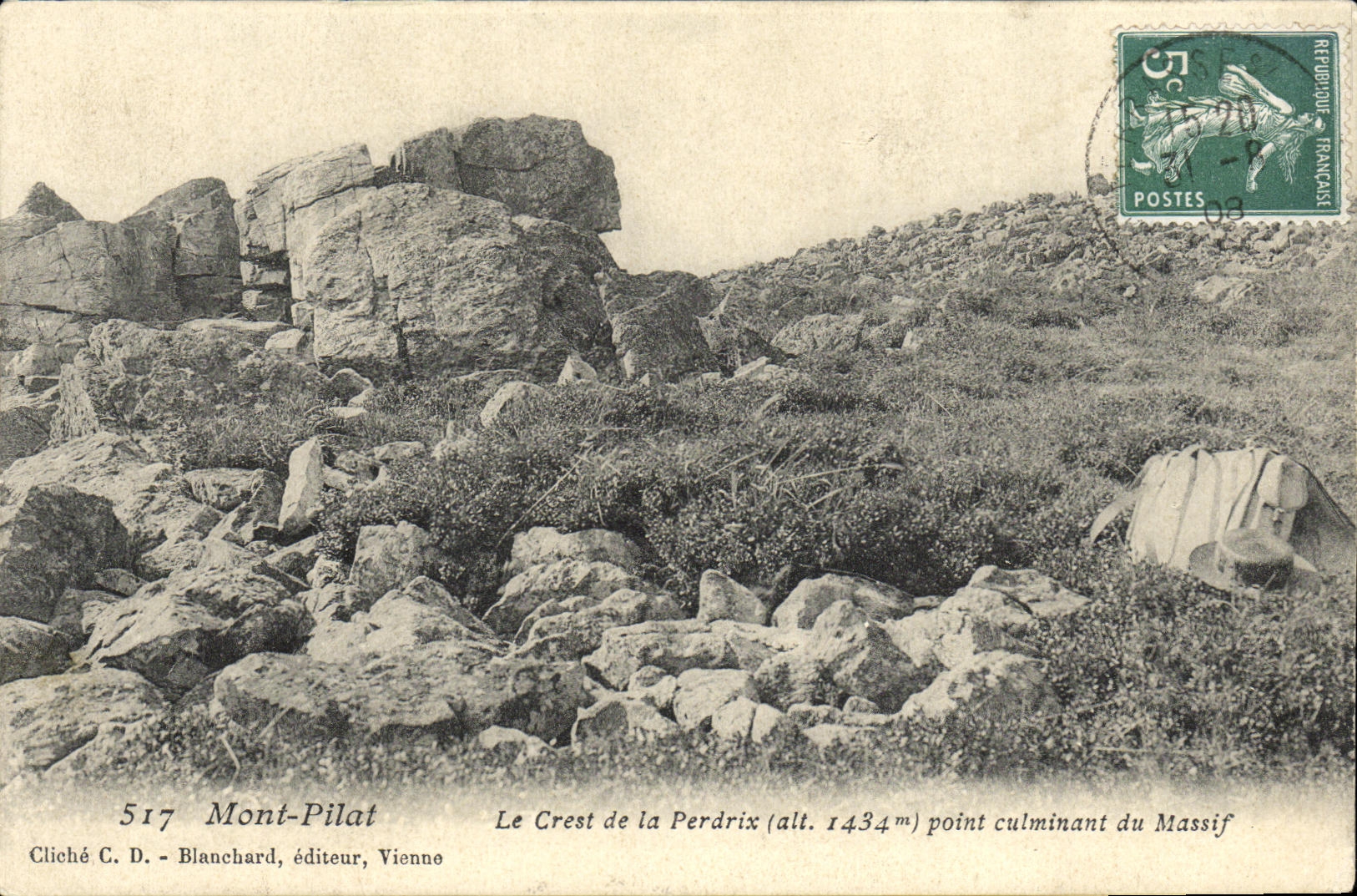 Der Gipfel der Partridge (Höhe 1434m) — Höchster Punkt des Massivs — Mont-Pilat — Foto von C. D. - Blanchard, Verlag, Vienne