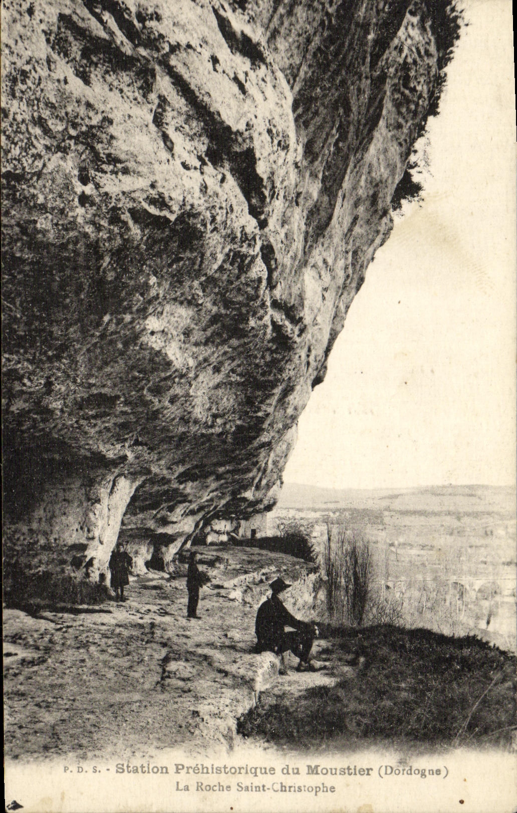 Station Préhistorique du Moustier (Dordogne) — La Roche Saint-Christophe — P.D.S.