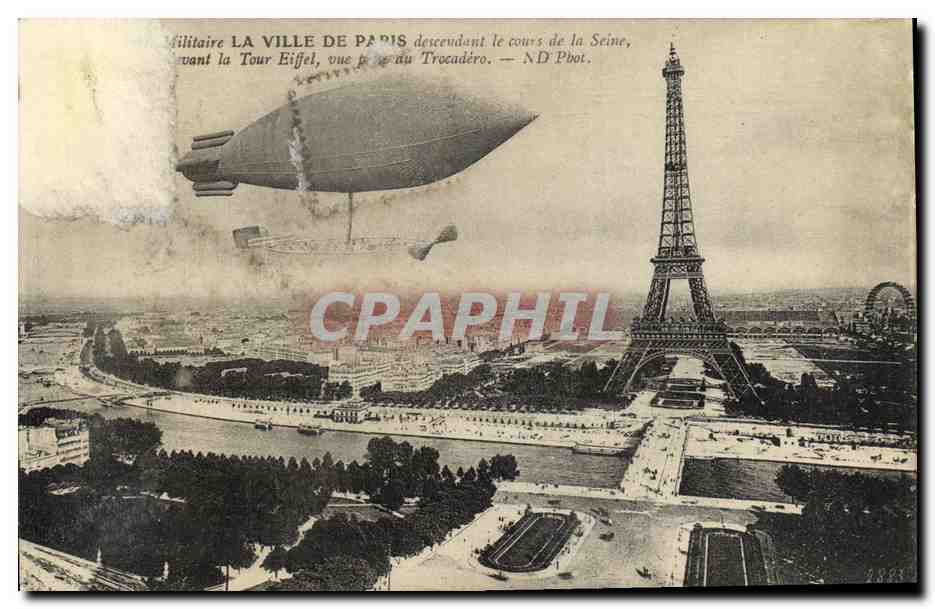 CPA Paris La ville de Paris descendant le cours de la Seine Zeppelin Dirigeable 