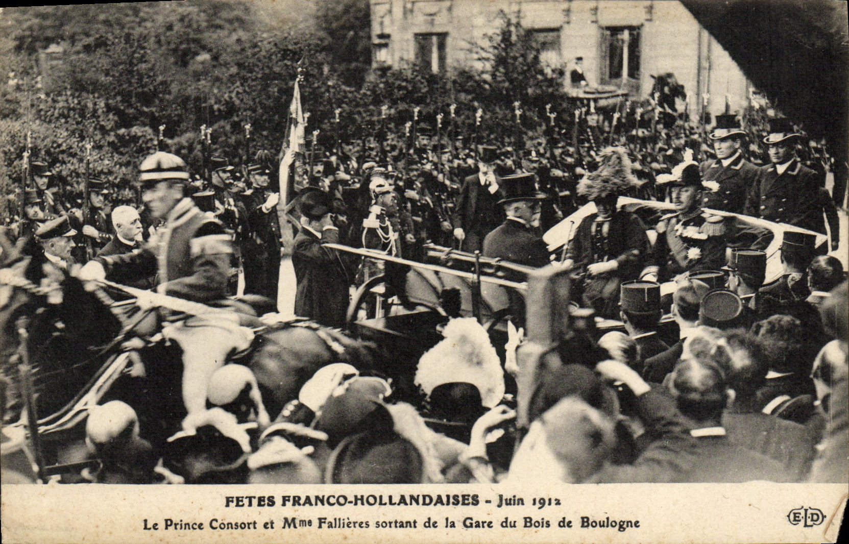 Fêtes Franco-Hollandaises - Juin 1912 — Le Prince Consort et Mme Fallières sortant de la Gare du Bois de Boulogne — E.P.D.