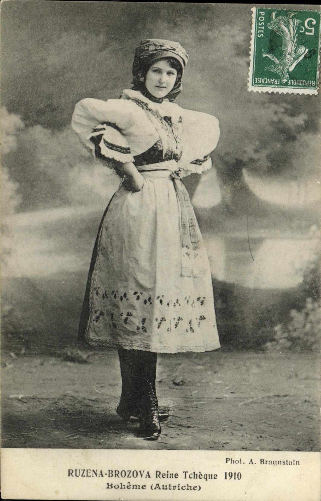 Ruzena Brozova — Reine Tchèque — Phot. A. Braunstain 1910