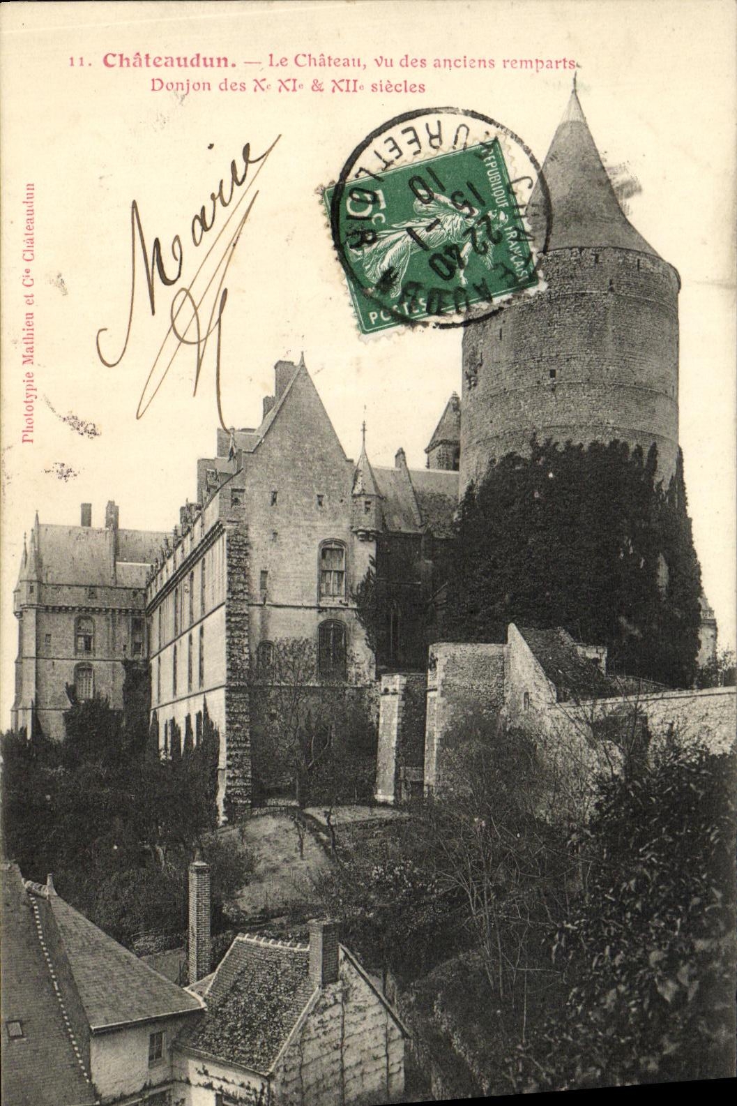 Châteaudun — Le Château, vu des anciens remparts — Phototypie Mahlién et Cie Châteaudun, n°11