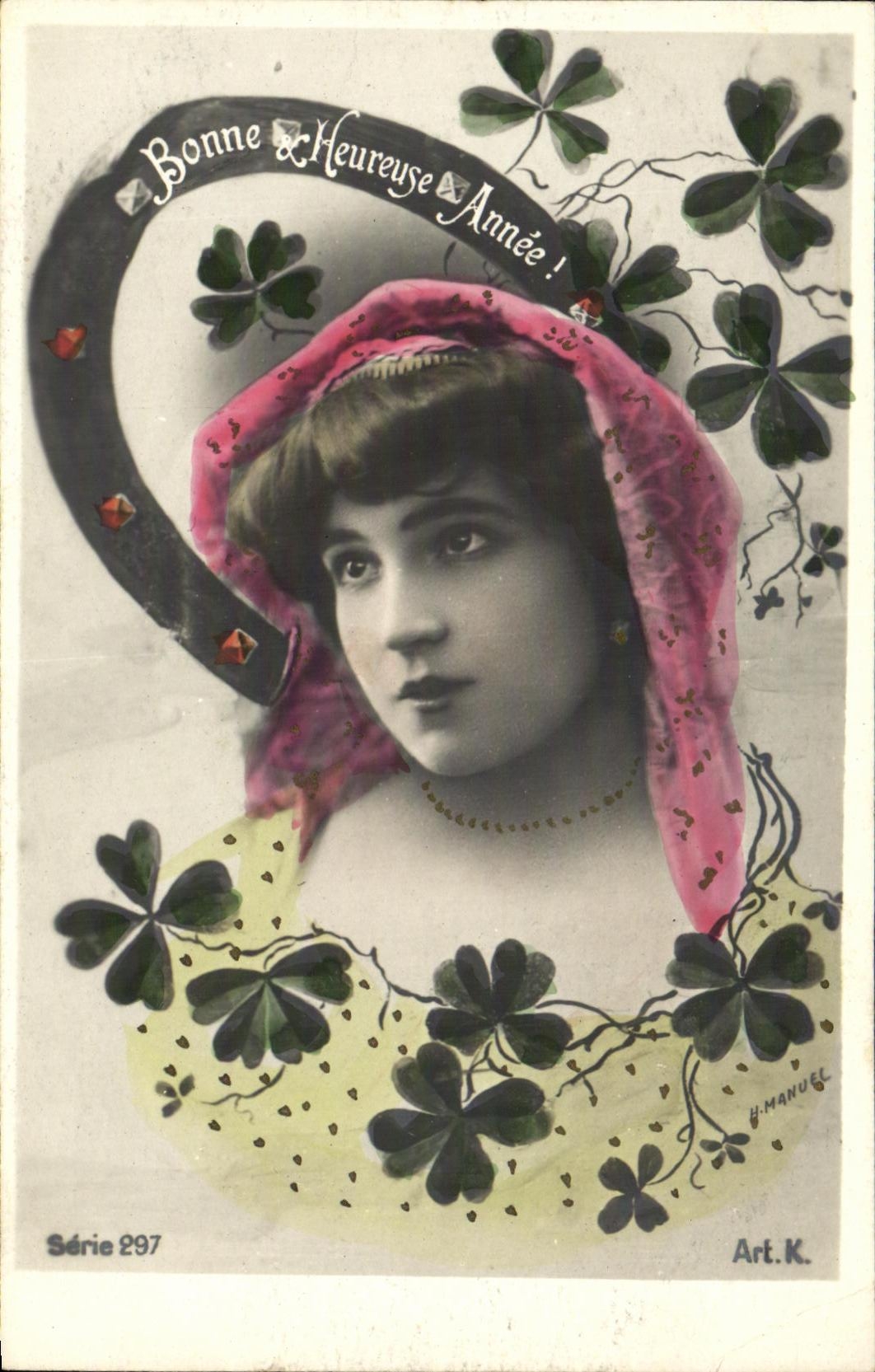 CPA Fantaisie Femme Fer a cheval TRefles