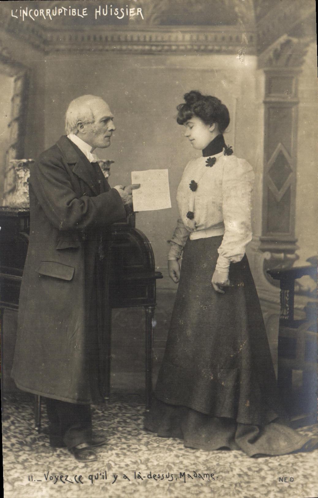 L'Incorruptible Huissier — scène de théâtre — NED