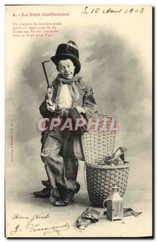 CPA Fantaisie Enfant Le petit chiffonnier