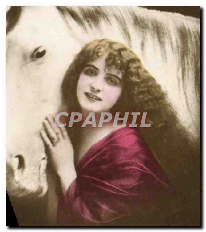 CPA Fantaisie Femme Cheval