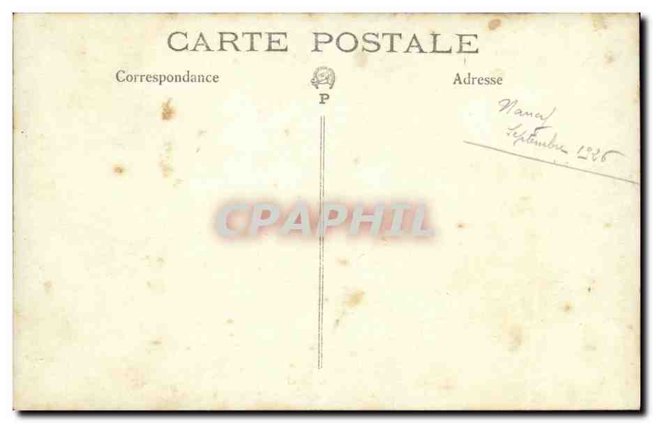 Groupe de femmes et religieux devant un bâtiment — Nama, septembre 1936 — Carte postale — Reverso