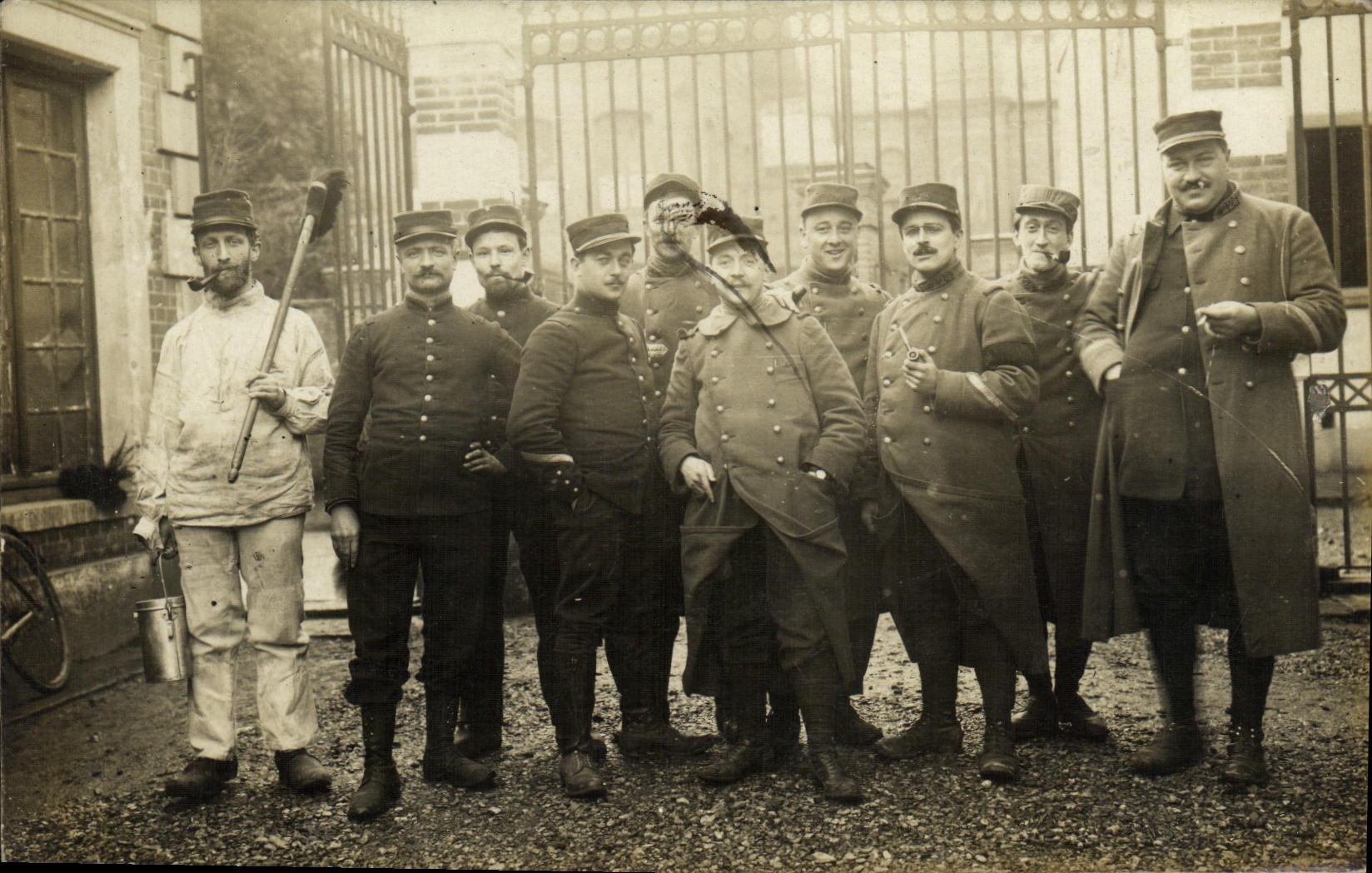CARTE PHOTO Soldats Militaria 