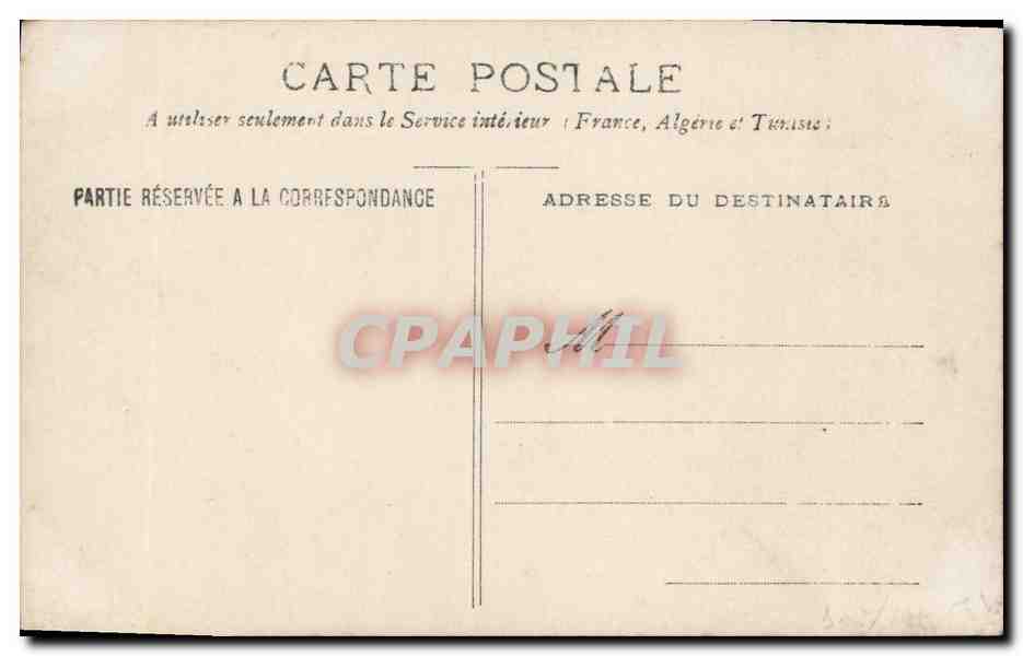 Deux dames en tenue d'époque — jardin d'une demeure — éditeur non visible — Rückseite