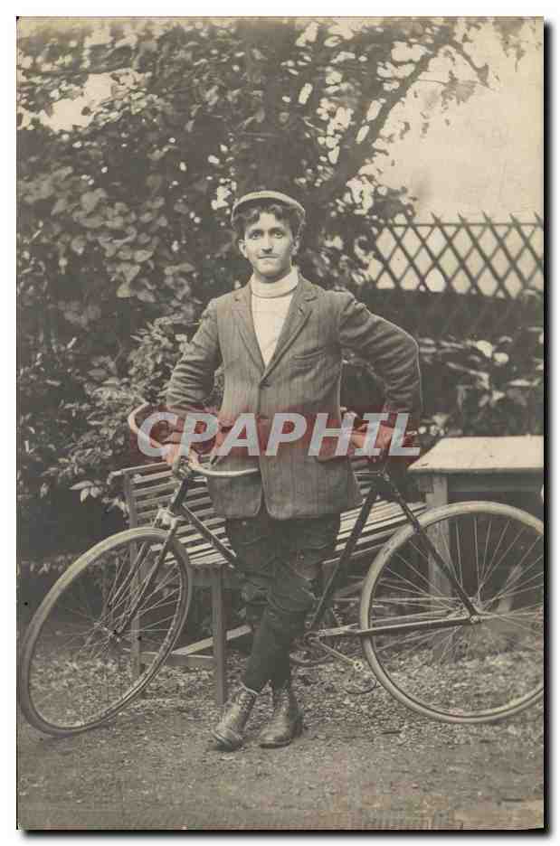 Jeune homme avec vélo — Paris — B. Guilleminot, Prenpfling et Cie