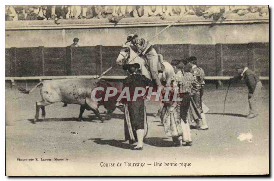 Course de Taureaux — Une bonne pique — Phototypie E. Lacour Marseille