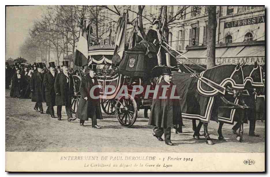 CPA Enterrement de Paul Deroulede 3 fevrier 1914 Le corbillard au depart de la gare de Lyon 