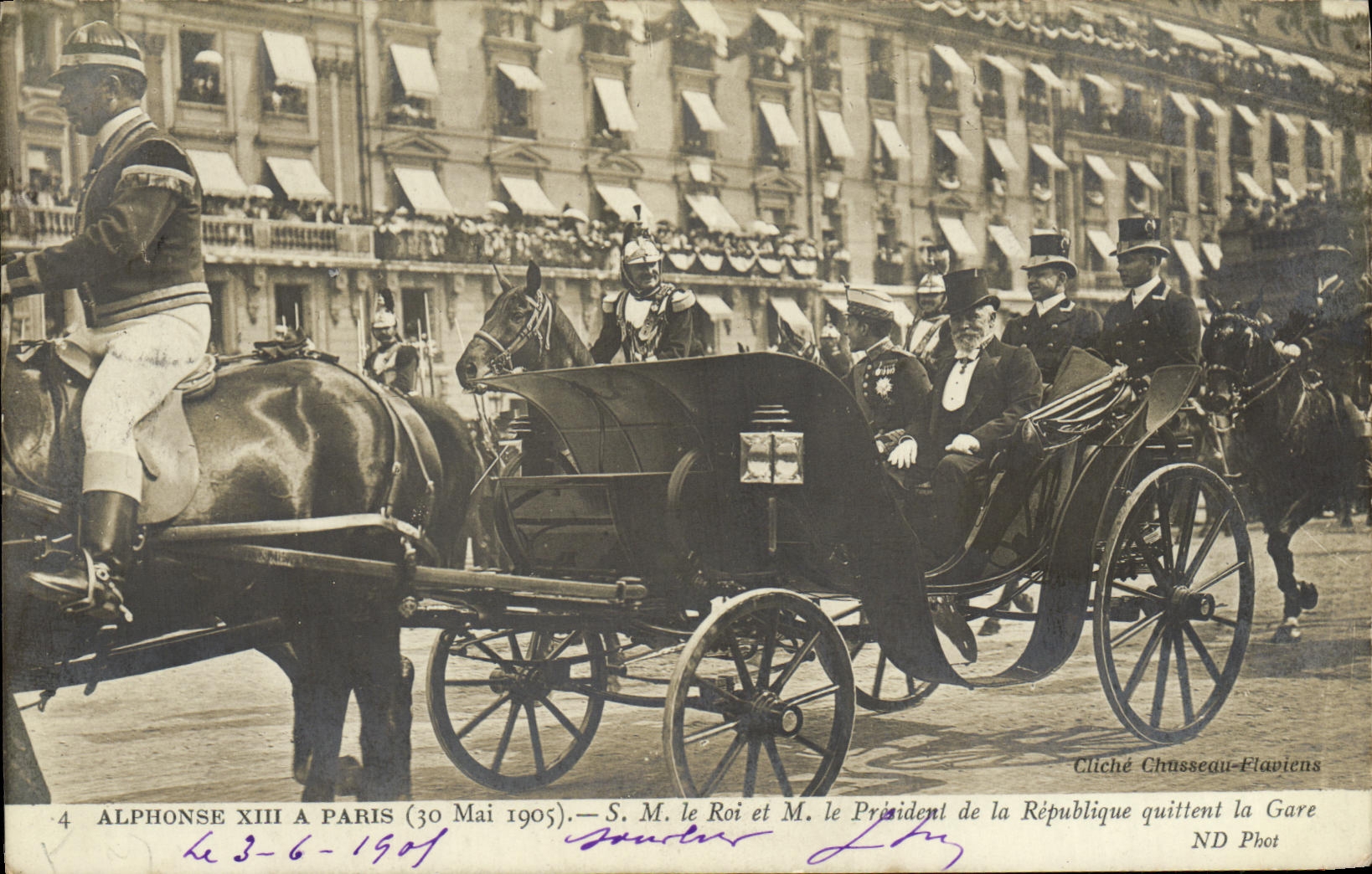 Alphonse XIII à Paris — S.M. le Roi et M. le Président de la République quittent la Gare — Cliché Chusseau-Flaviens