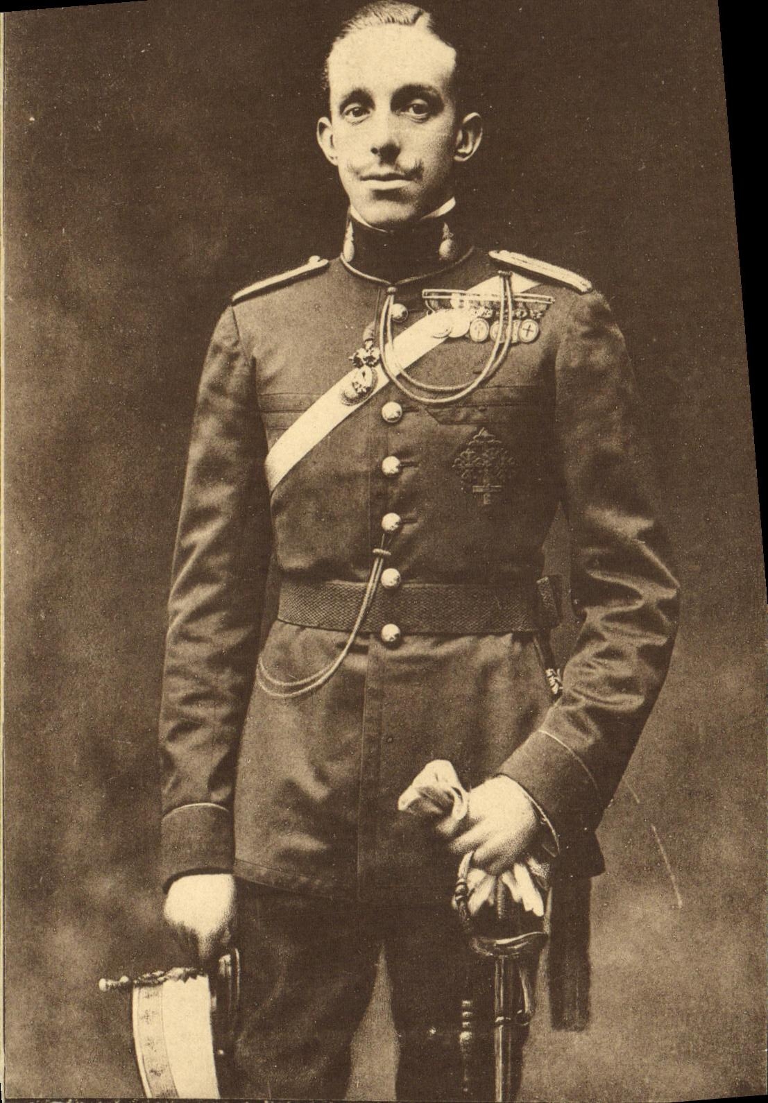Officier en uniforme — photographie — Administration Noticiario Guia-Lagasca, Madrid