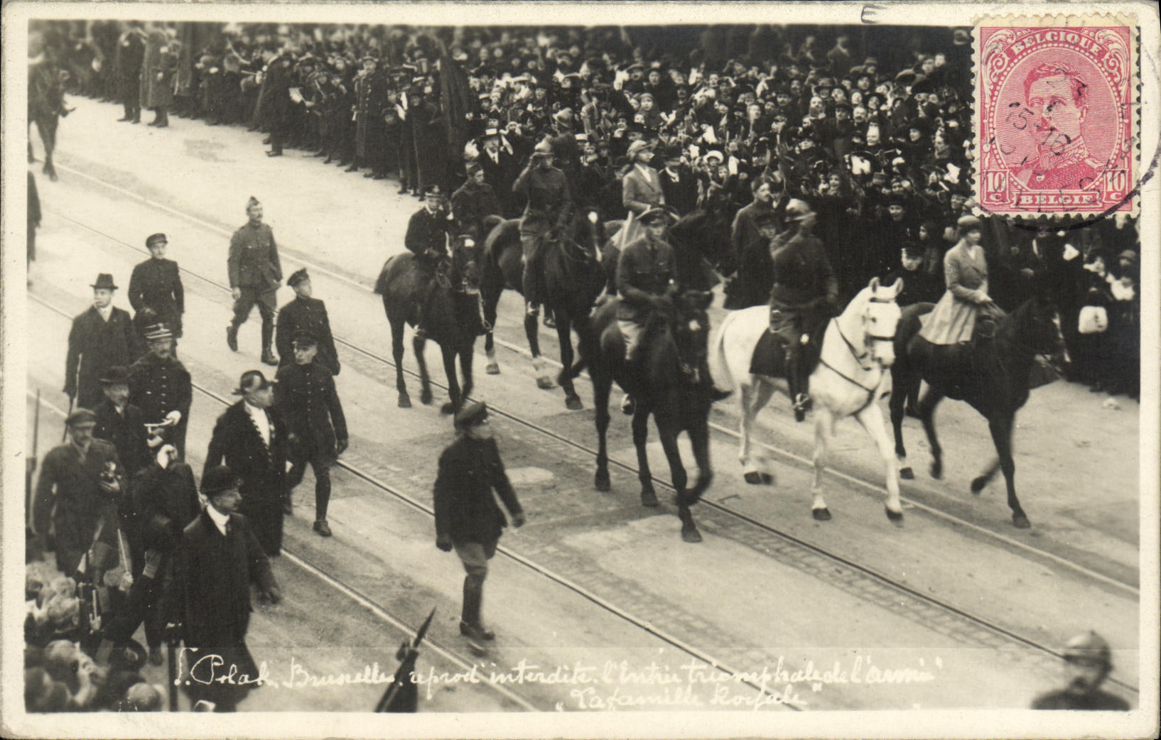 Bruxelles — Parade de la cavalerie royale — Éditeur C. G. de Hempt