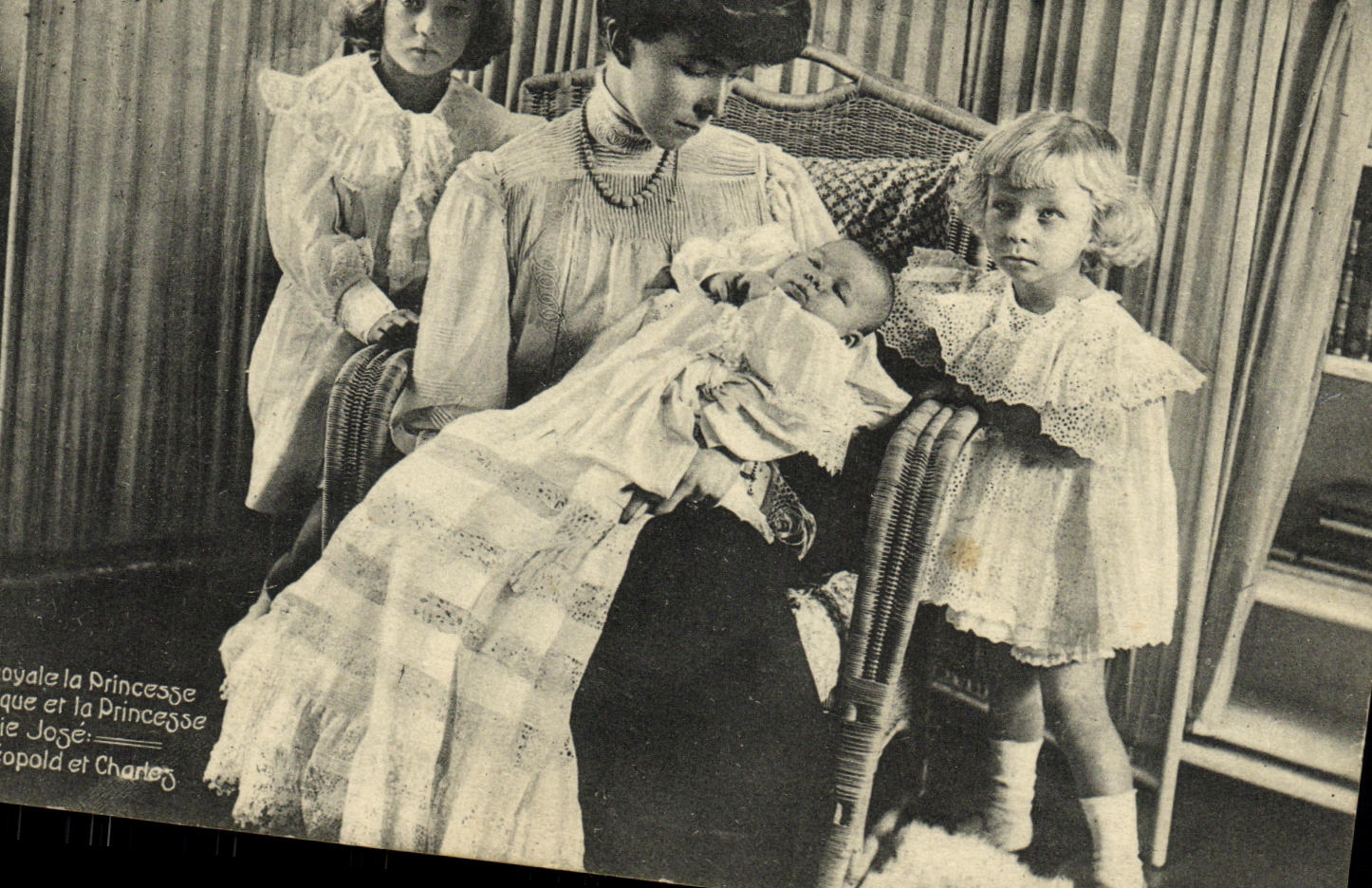 Princesse Royale et la Princesse José — avec un bébé et une petite fille — éditeur V.G. 42 avenue midi, Bruxelles