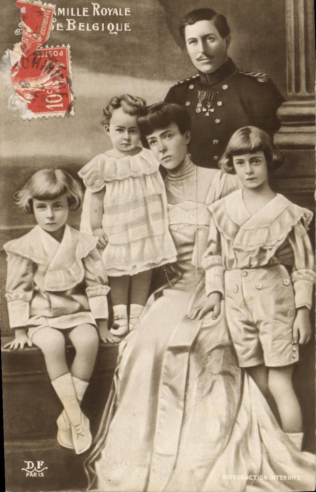 Famille Royale de Belgique — portrait officiel — DF Paris, n° de série non visible
