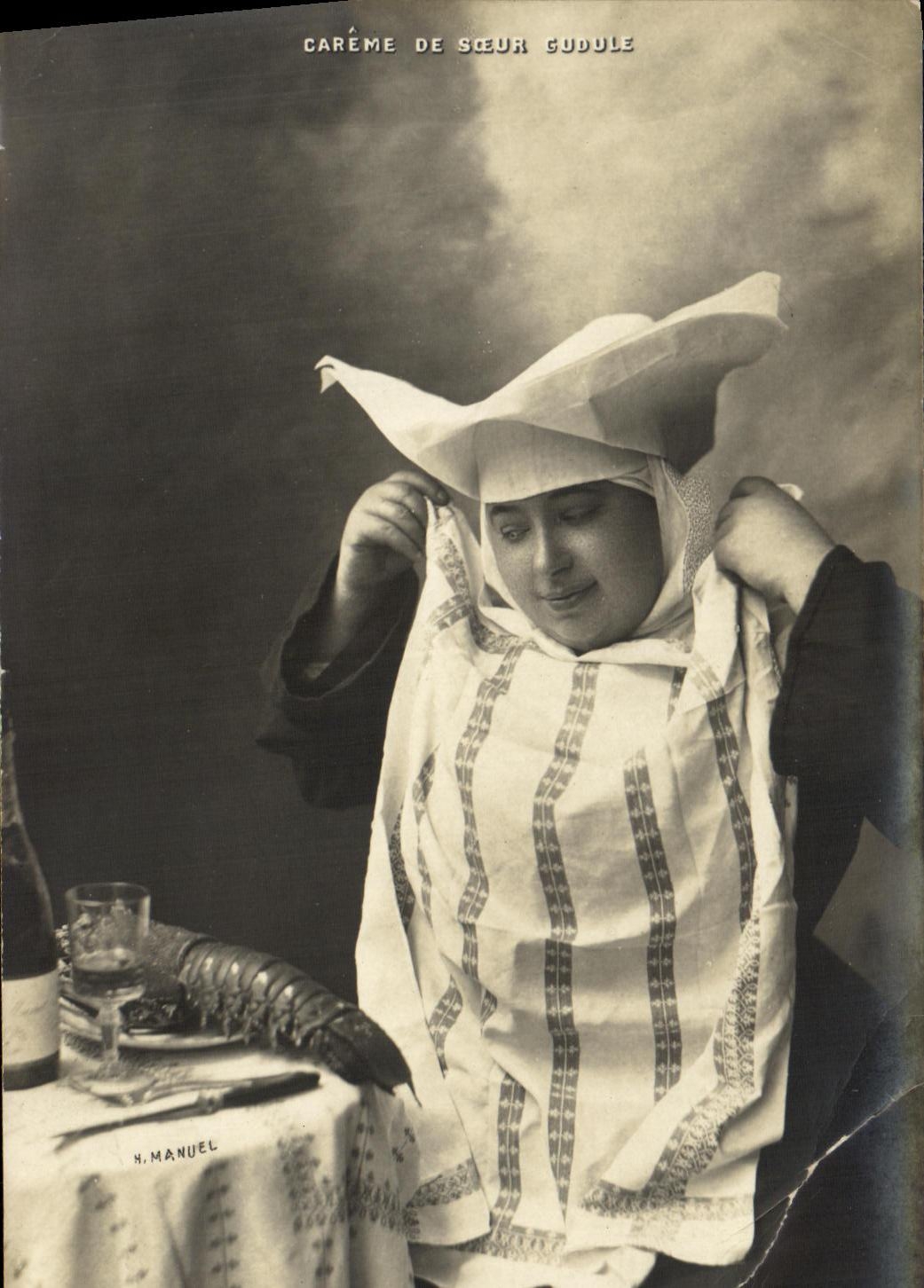 CPA Fantaisie Femme Langouste 