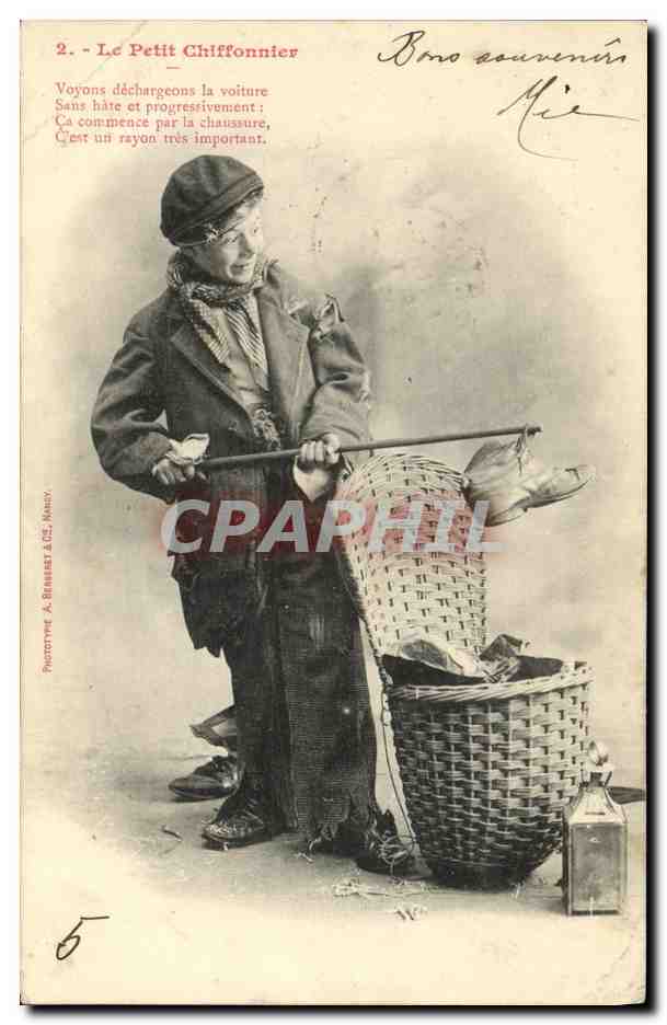CPA Fantaisie Enfant Le petit chiffonnier 