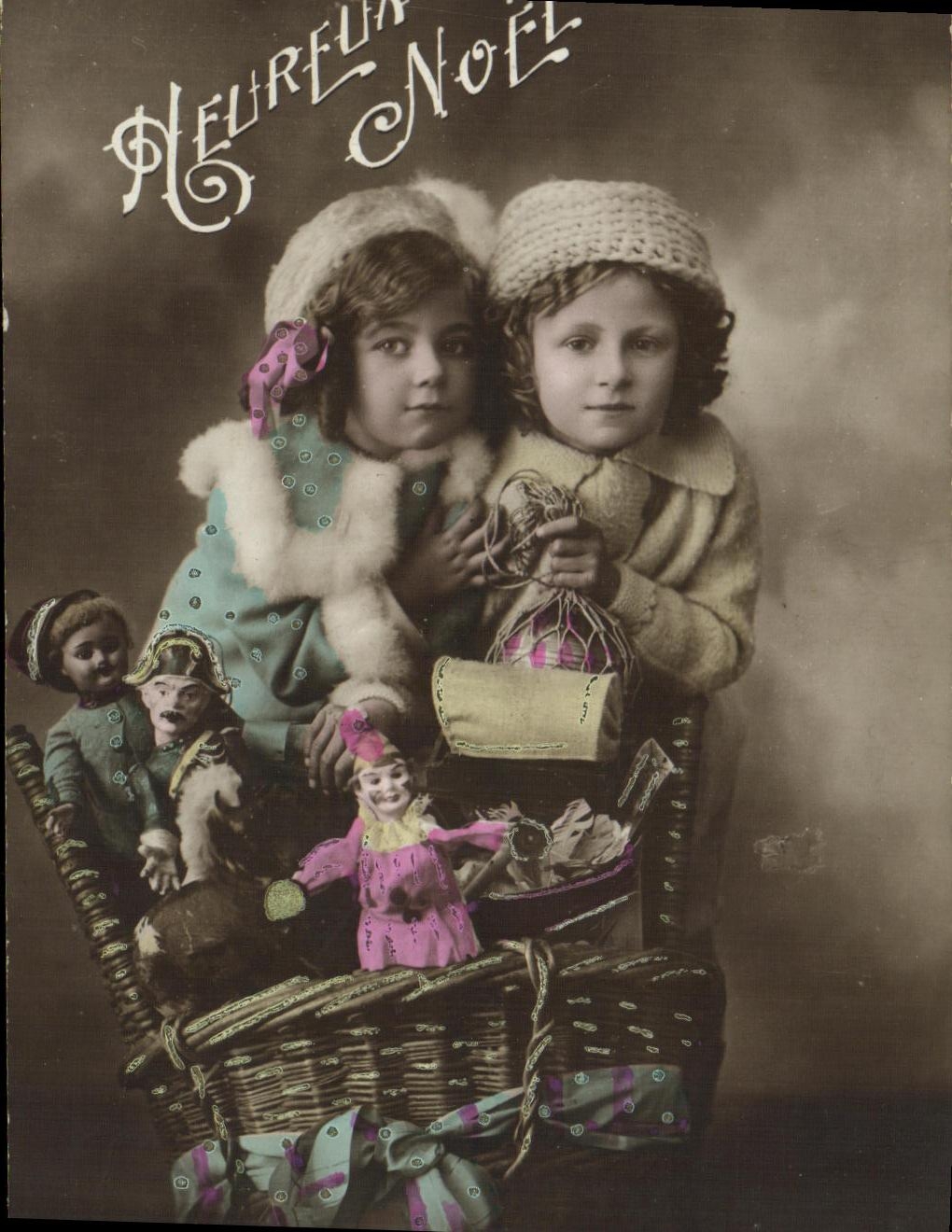 CPA Fantaisie Enfants Heureux Noel Marionnettes 