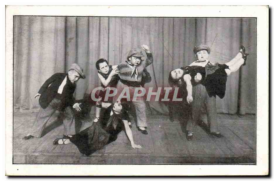 Spectacle de la Troupe des Lilliputiens Russes "KATIA" — au Casino de Paris