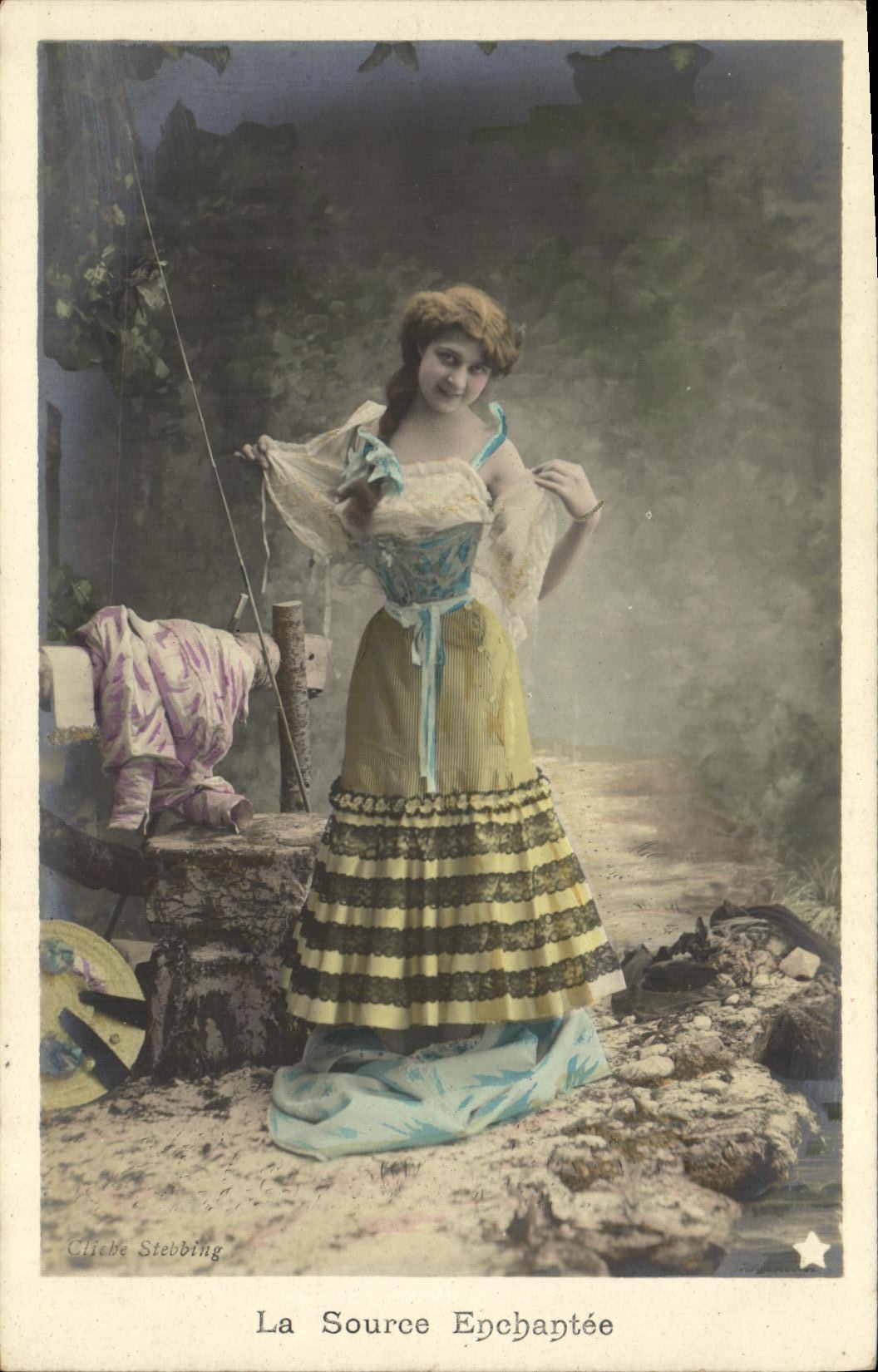 La Source Enchantée — Cliché Stebbing — Série 642, Union Postale Universelle