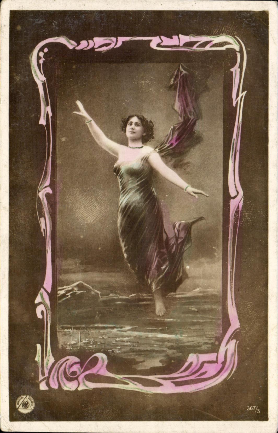 CPA Fantaisie Femme 
