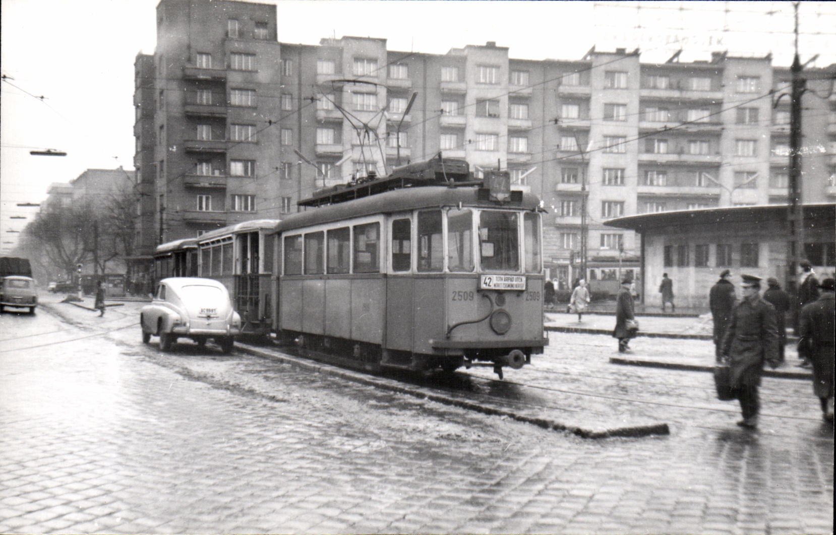 Tramway à Sofia — ligne 42, tramway n°2509 — CPAPHIL