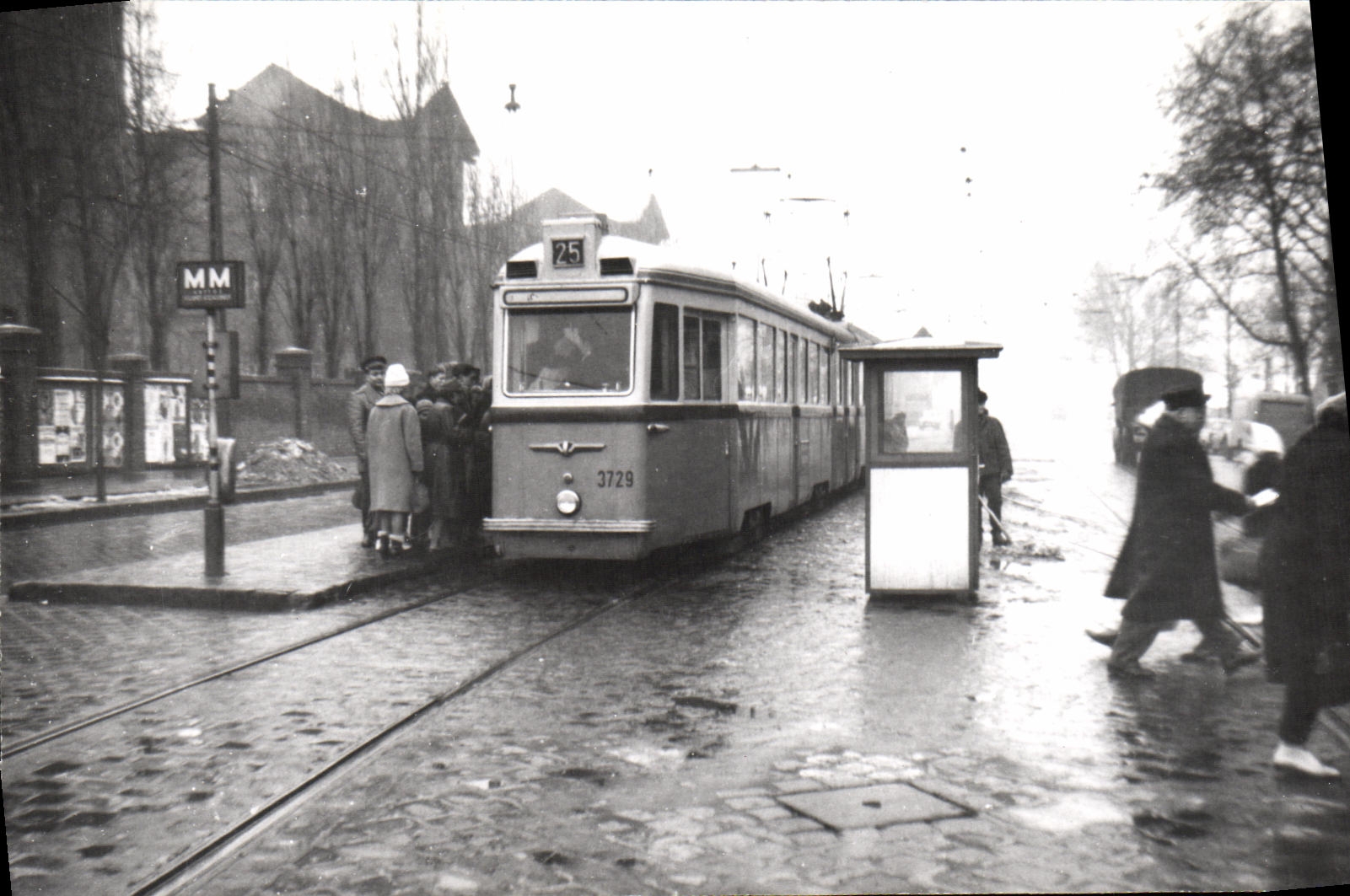 Tramway n°25 à Wrocław — station MM — tramway n°3729 — éditeur CPAPHIL, n°195
