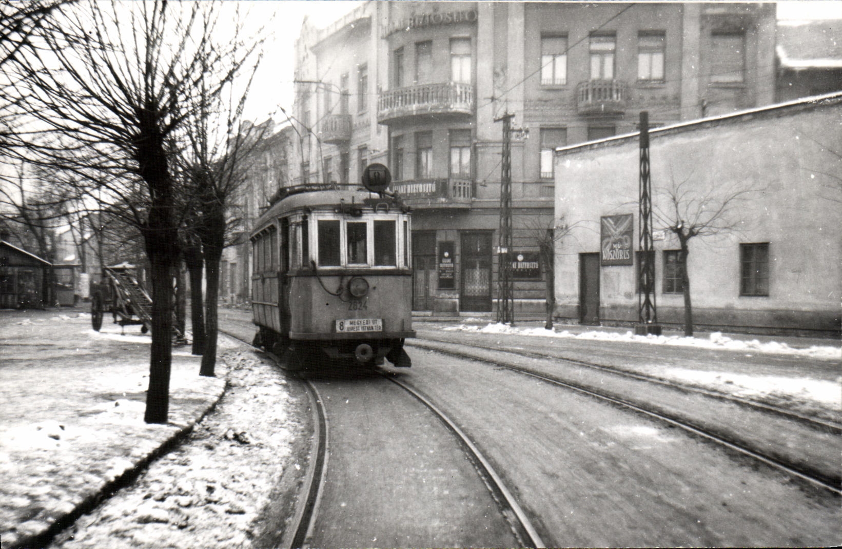 Tramway n°2024 à Budapest — hiver — éditeur CPAPHIL, n°195