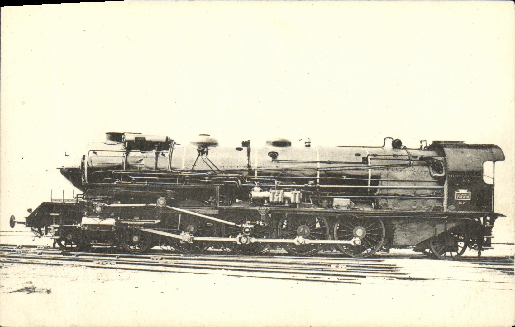 CPA Train Locomotive Machine 241 A 19