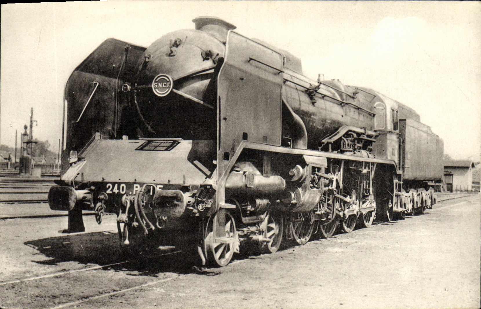CPA Train Locomotive Machine 240 P 15 a surchauffeur Houlet