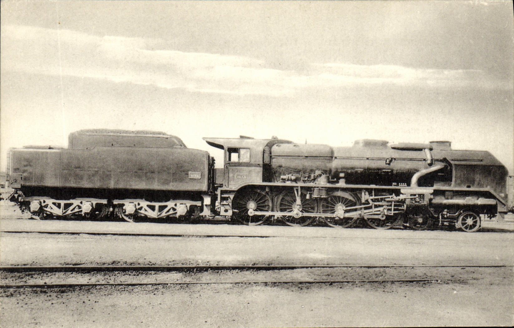 CPA Train Locomotive Machine 240 P 15 