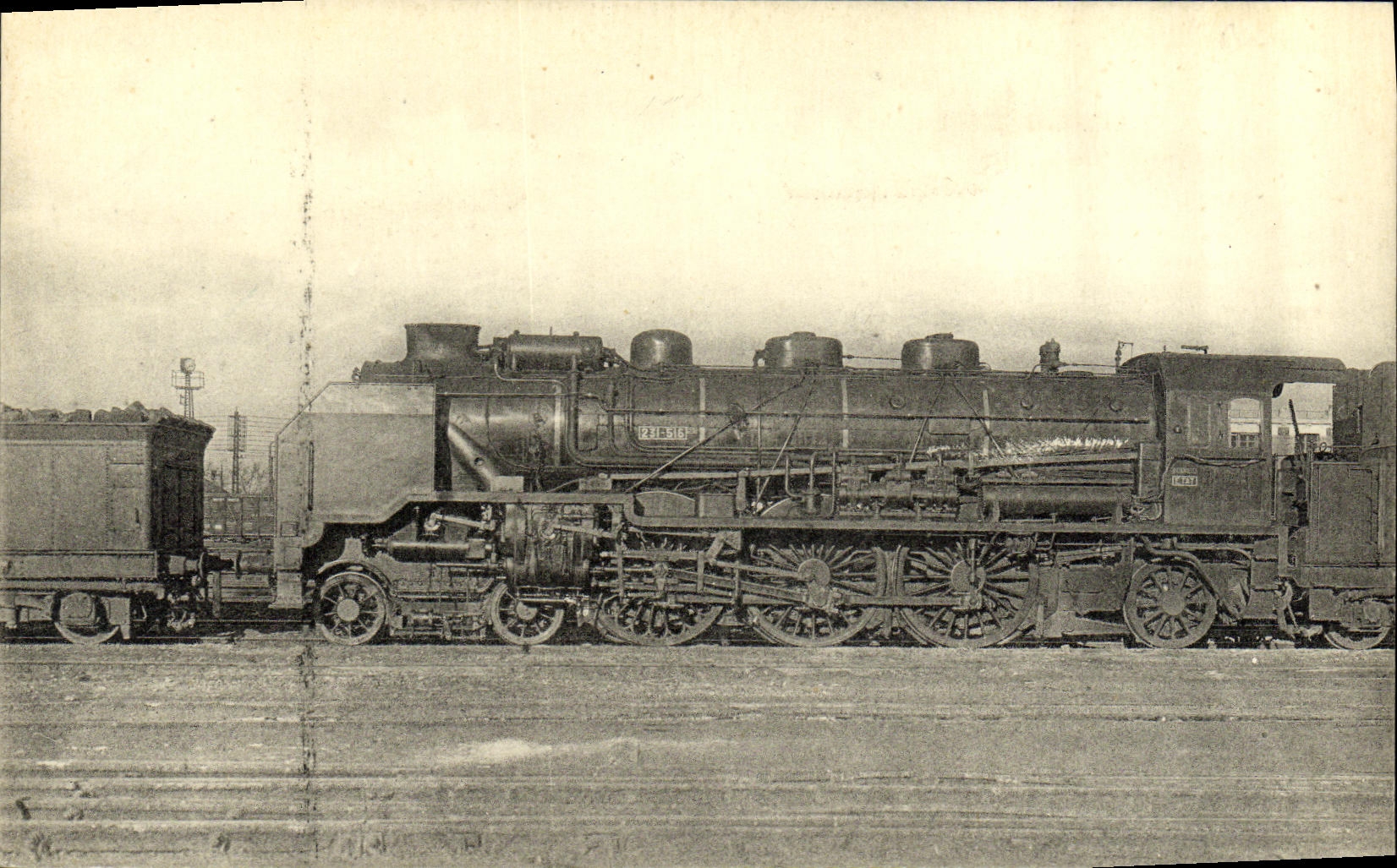 CPA Train Locomotive de l'Ouest Machine 231-516 DD
