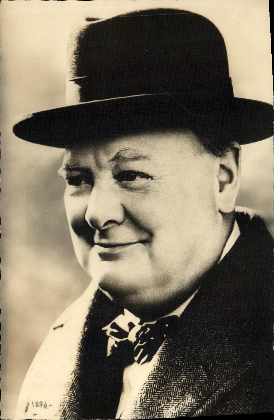 CPA Winston Churchill Militaria 