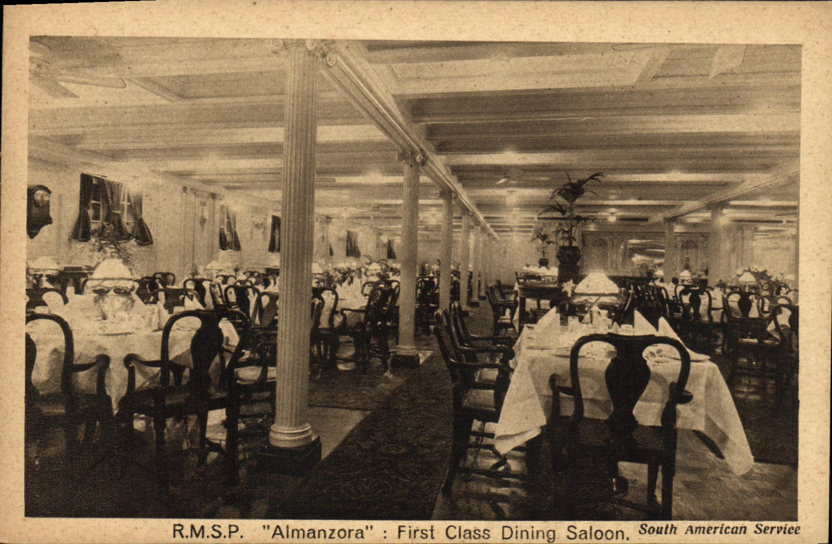 R.M.S.P. "Almanzora" — Salle à manger de 1ère classe — South American Service