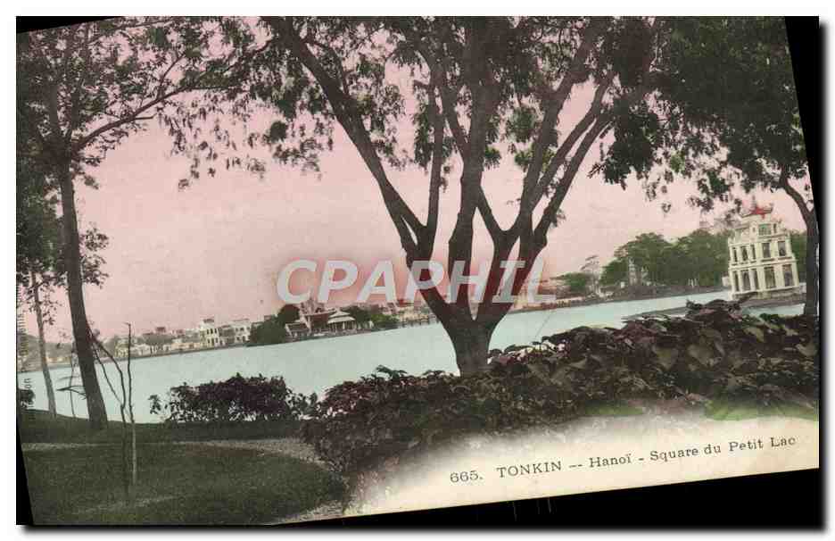 Hanoï - Square du Petit Lac — vue du lac avec arbres et bâtiments — éditeur CPAPHIL, n° 665