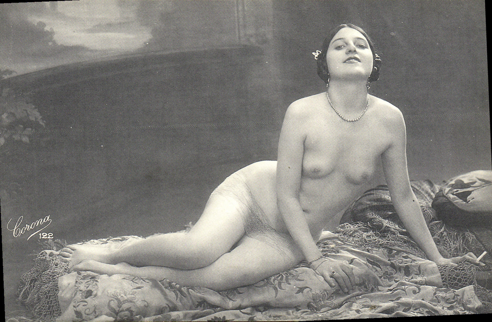 REPRO Femme nue erotique