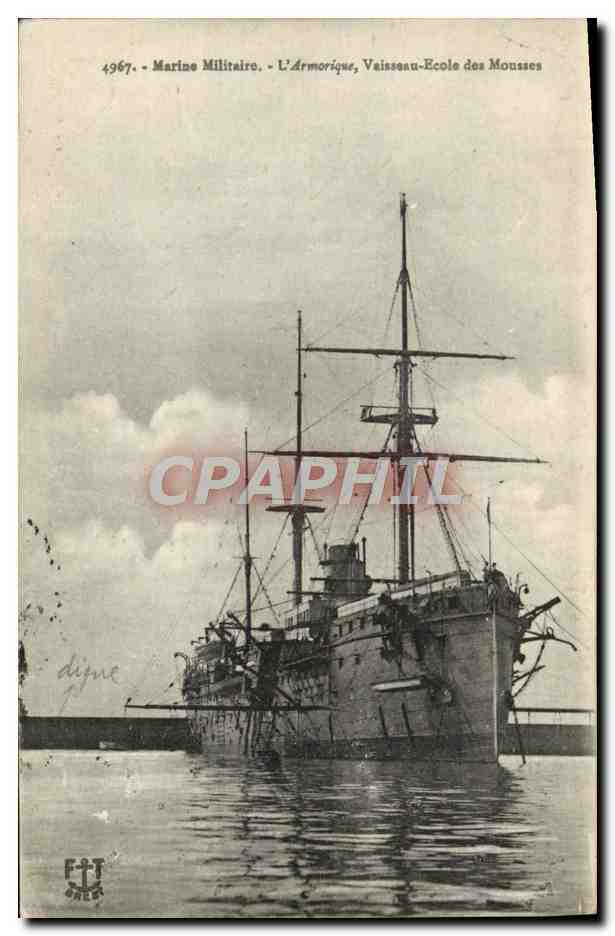 CPA Bateau Marine Militaire L'Armorique Vaisseau Ecole des Mousses